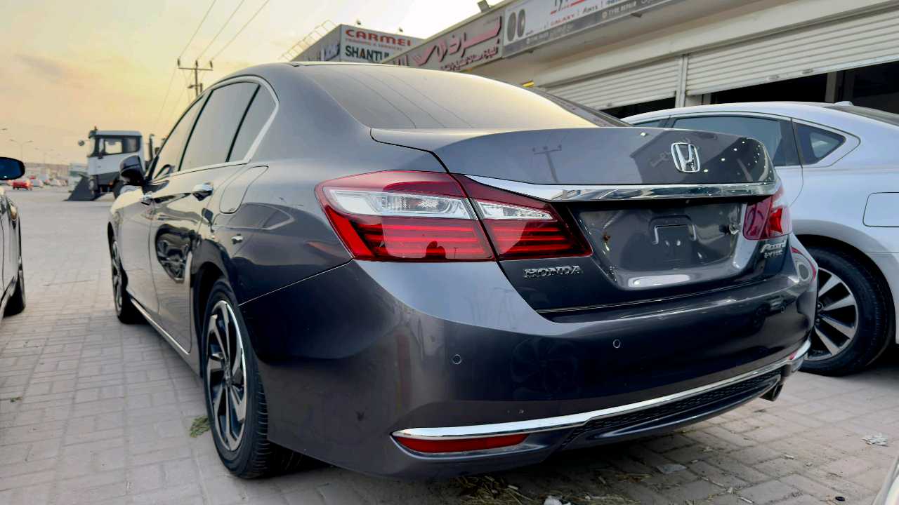 Car Image 2017 HONDA ACCORD EXL