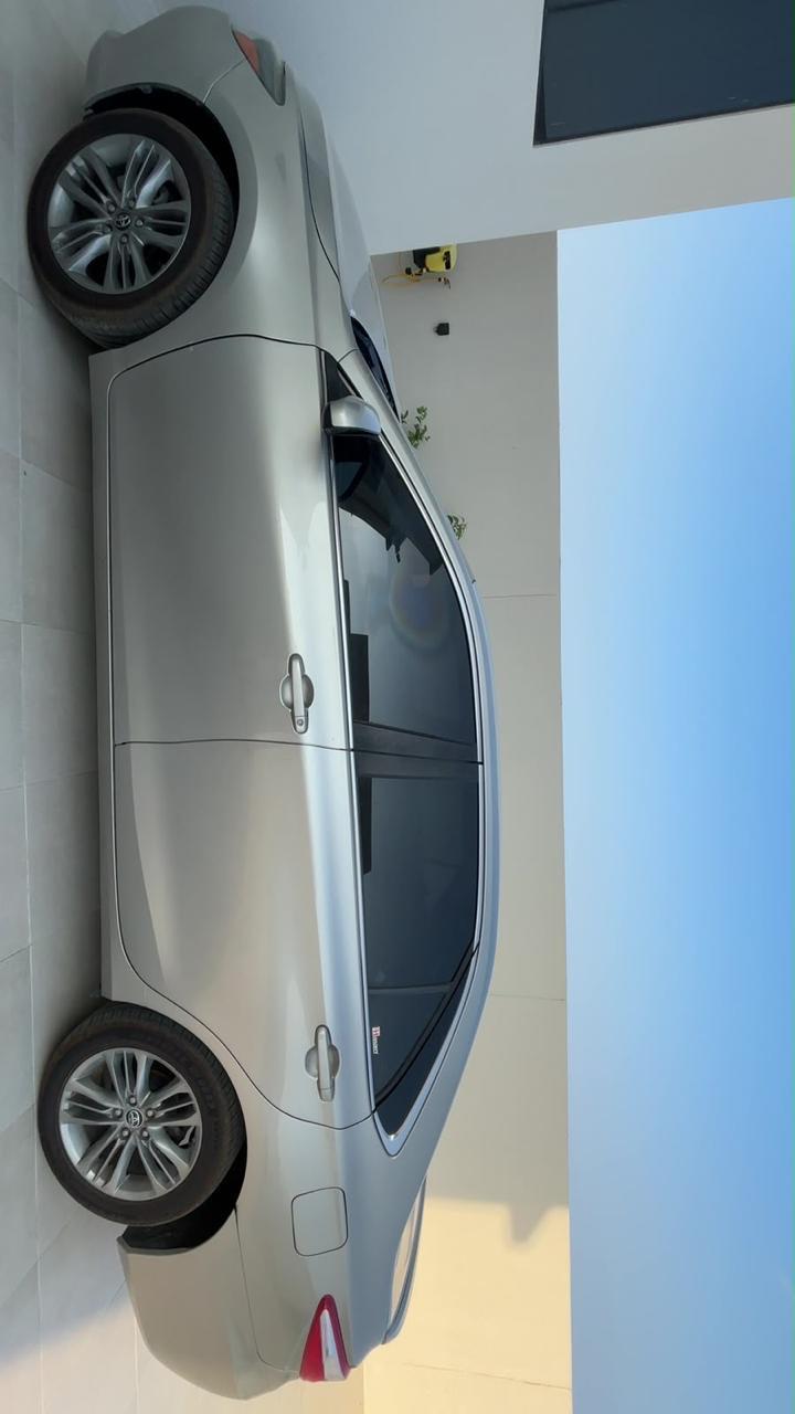 Car Image 2017 TOYOTA CAMRY SE