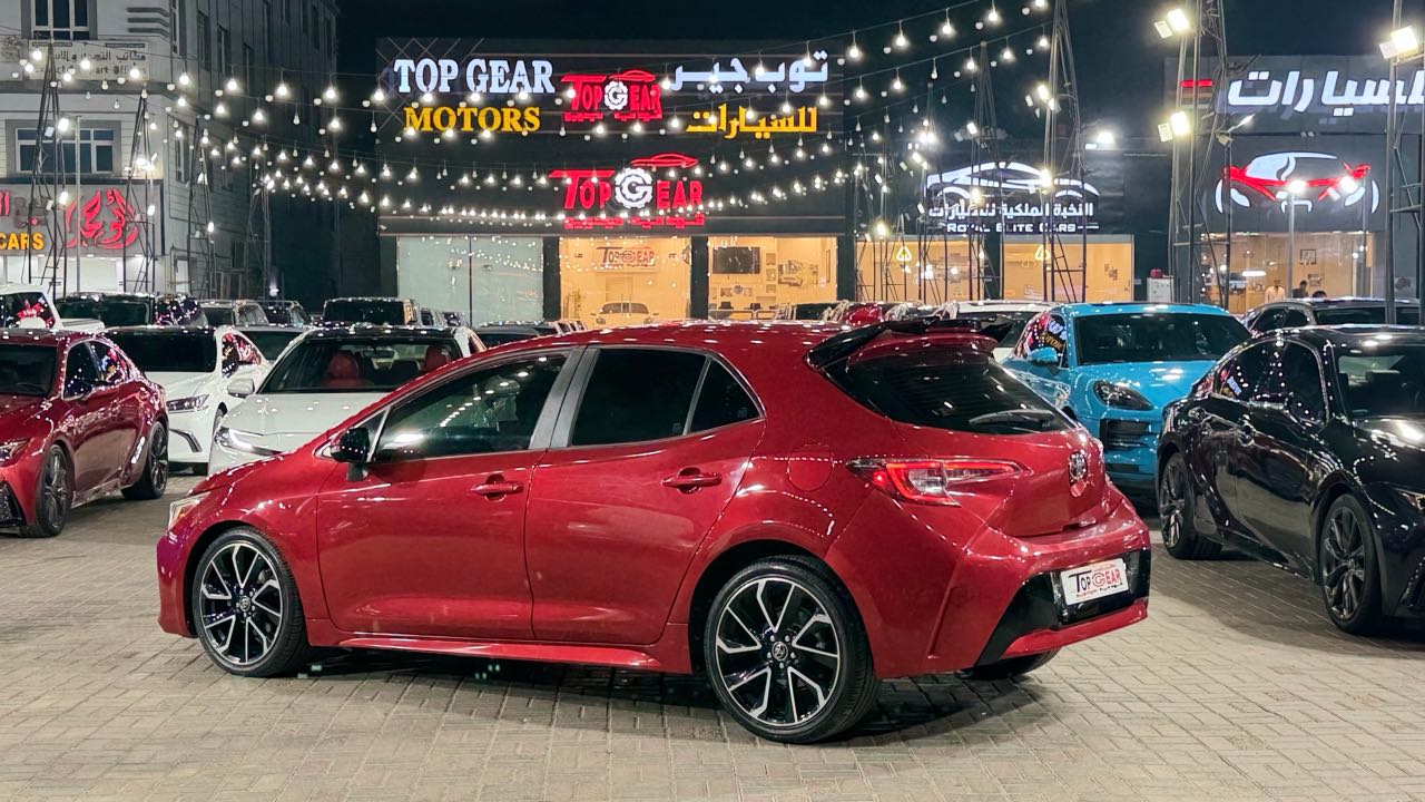 Car Image 2020 TOYOTA COROLLA Hatchback