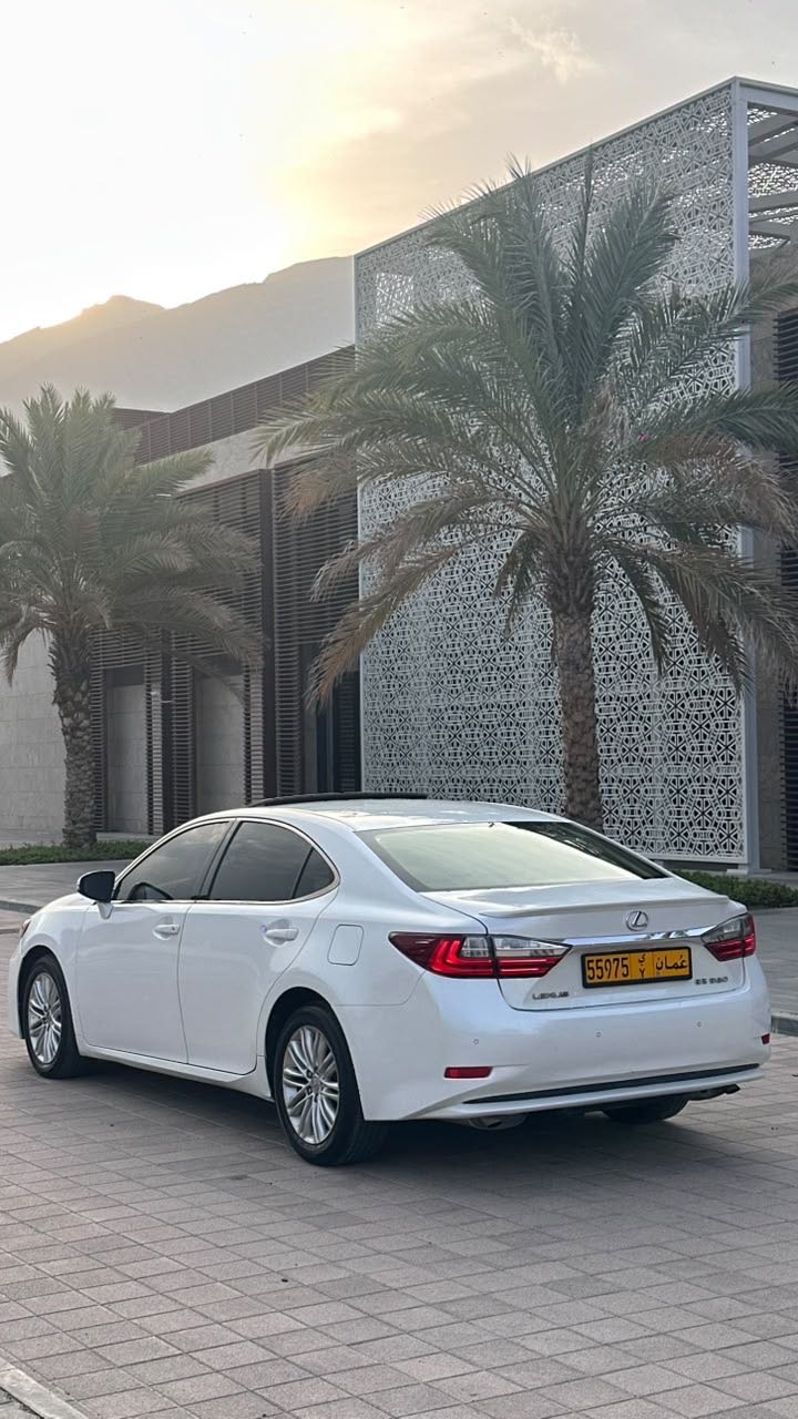 Car Image 2017 LEXUS ES 350