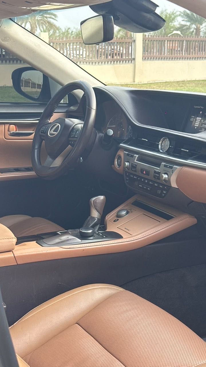 Car Image 2017 LEXUS ES 350