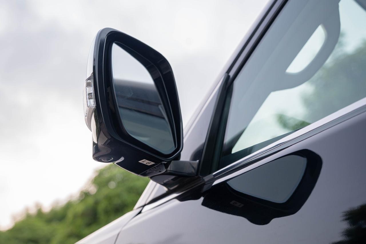 Car Image 2019 NISSAN ARMADA SL