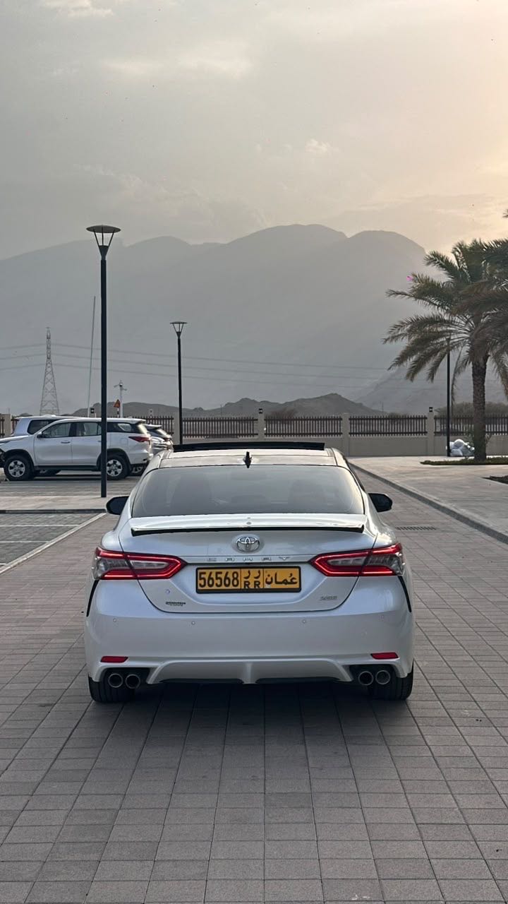 Car Image 2019 TOYOTA CAMRY XSE