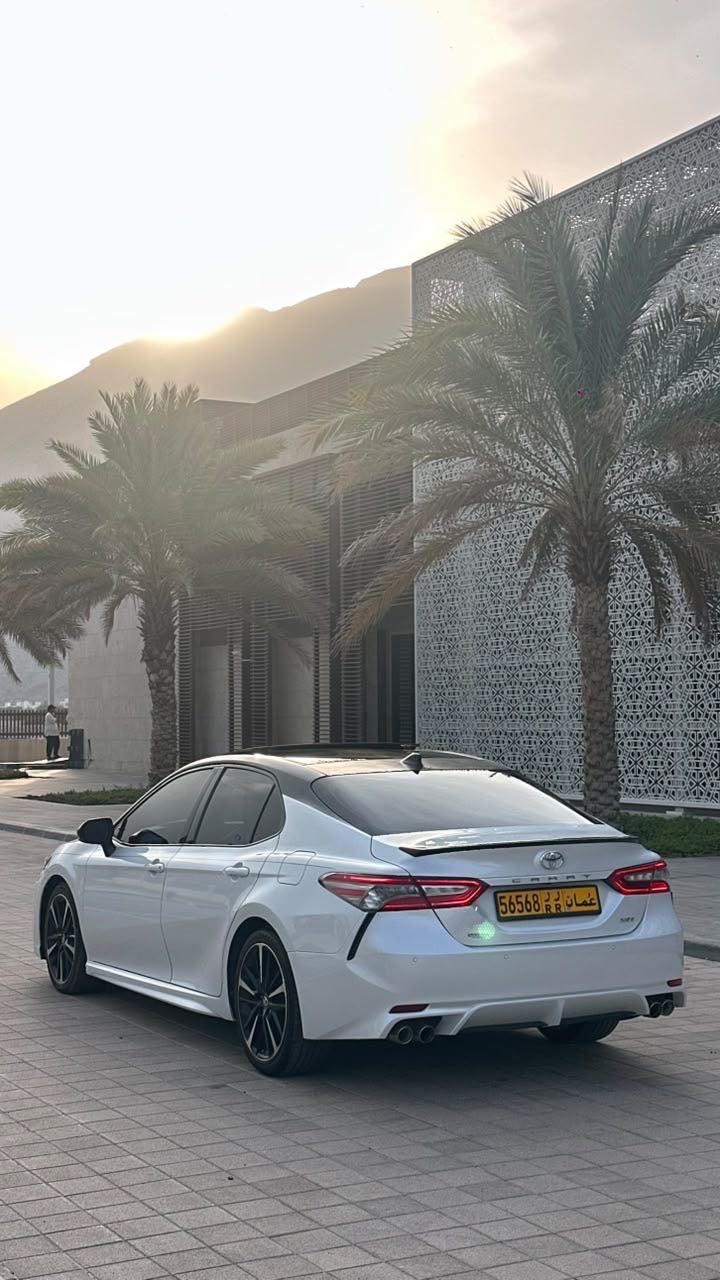 Car Image 2019 TOYOTA CAMRY XSE