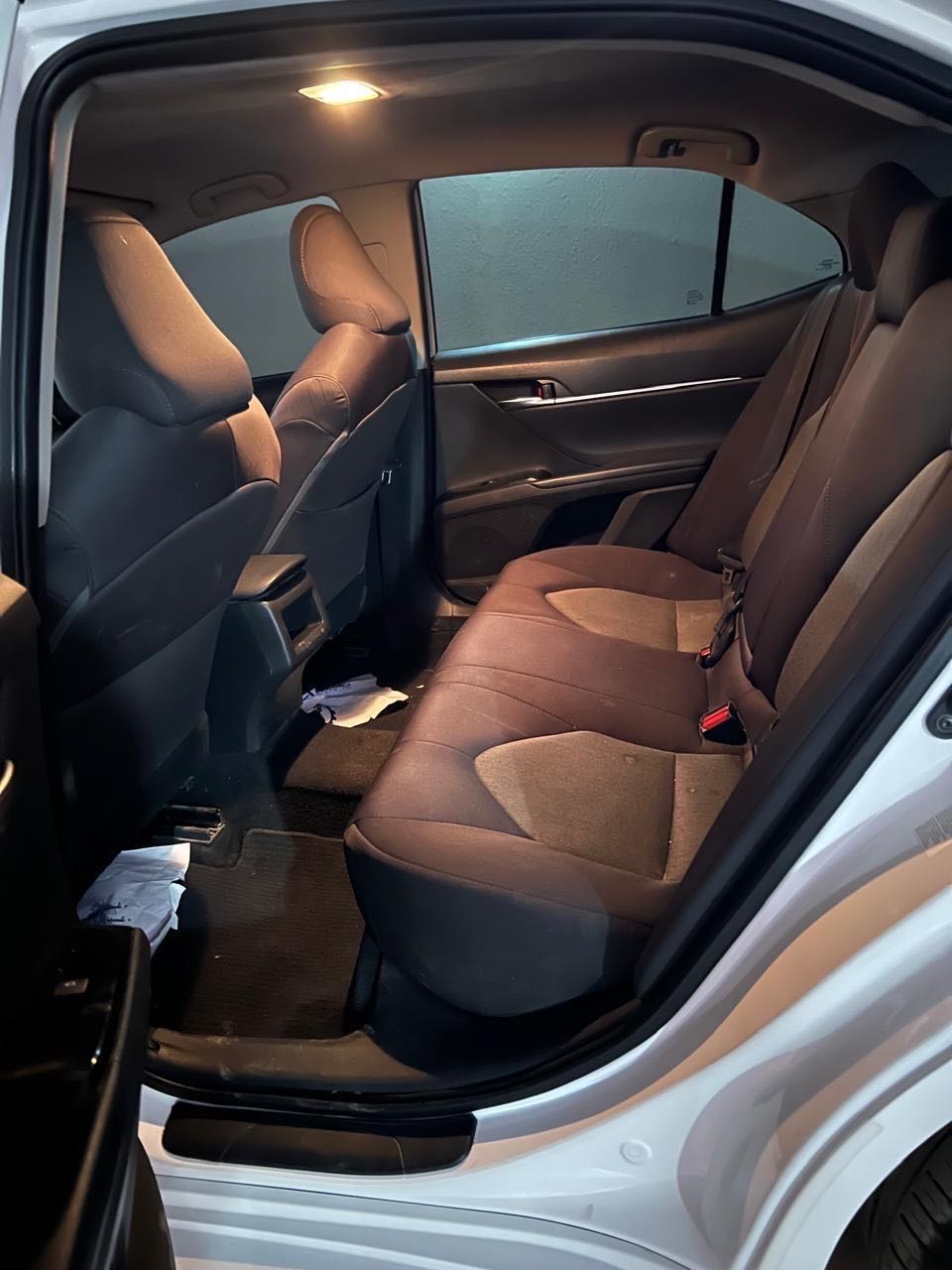 Car Image 2019 TOYOTA CAMRY LE
