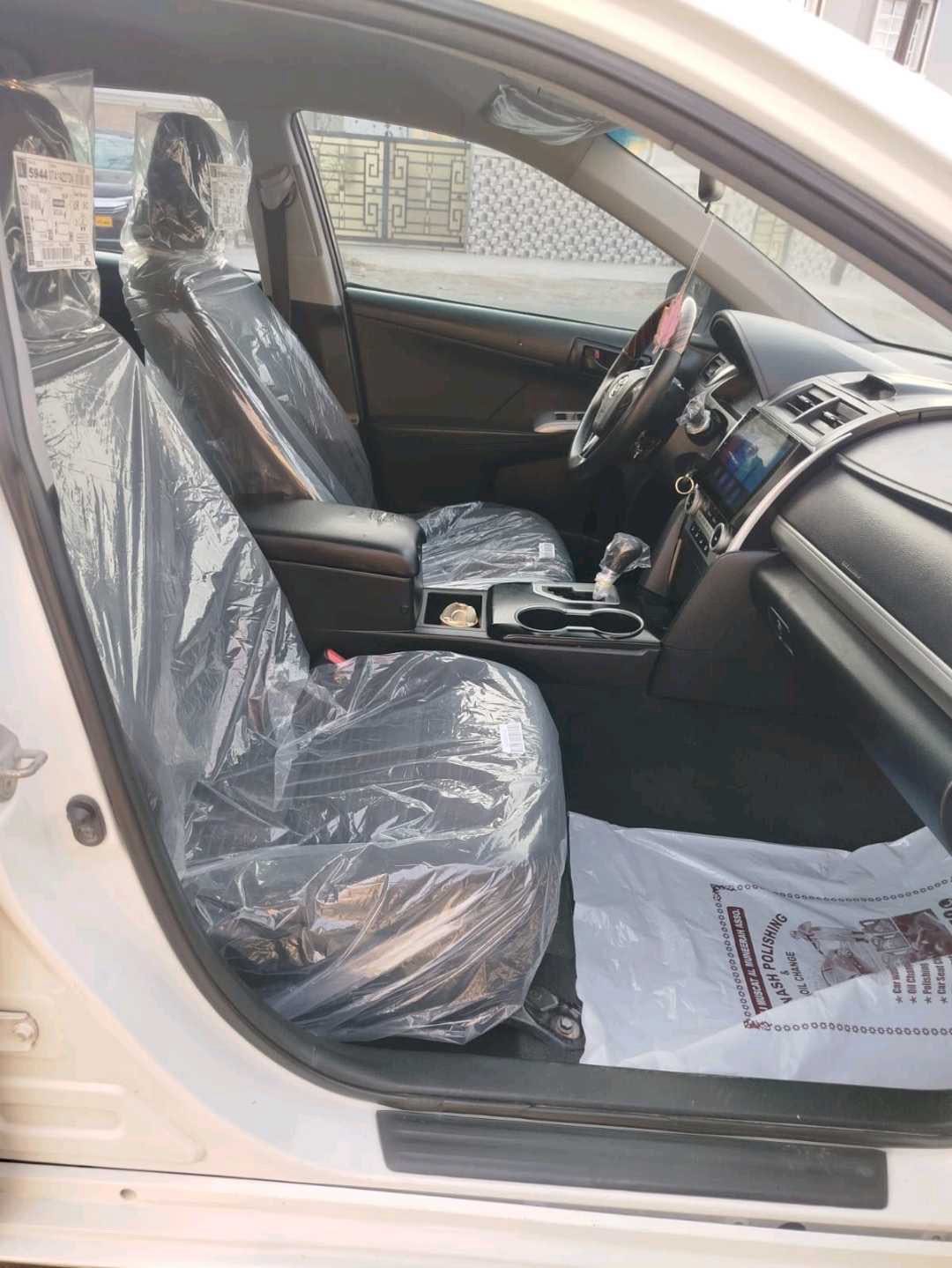 Car Image 2017 TOYOTA CAMRY GL