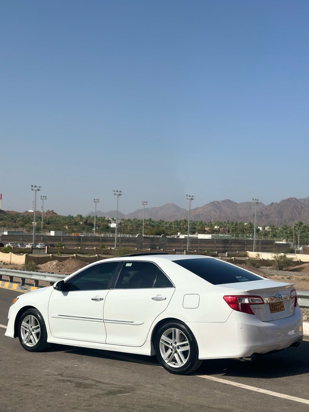 Car Image 2012 TOYOTA CAMRY S