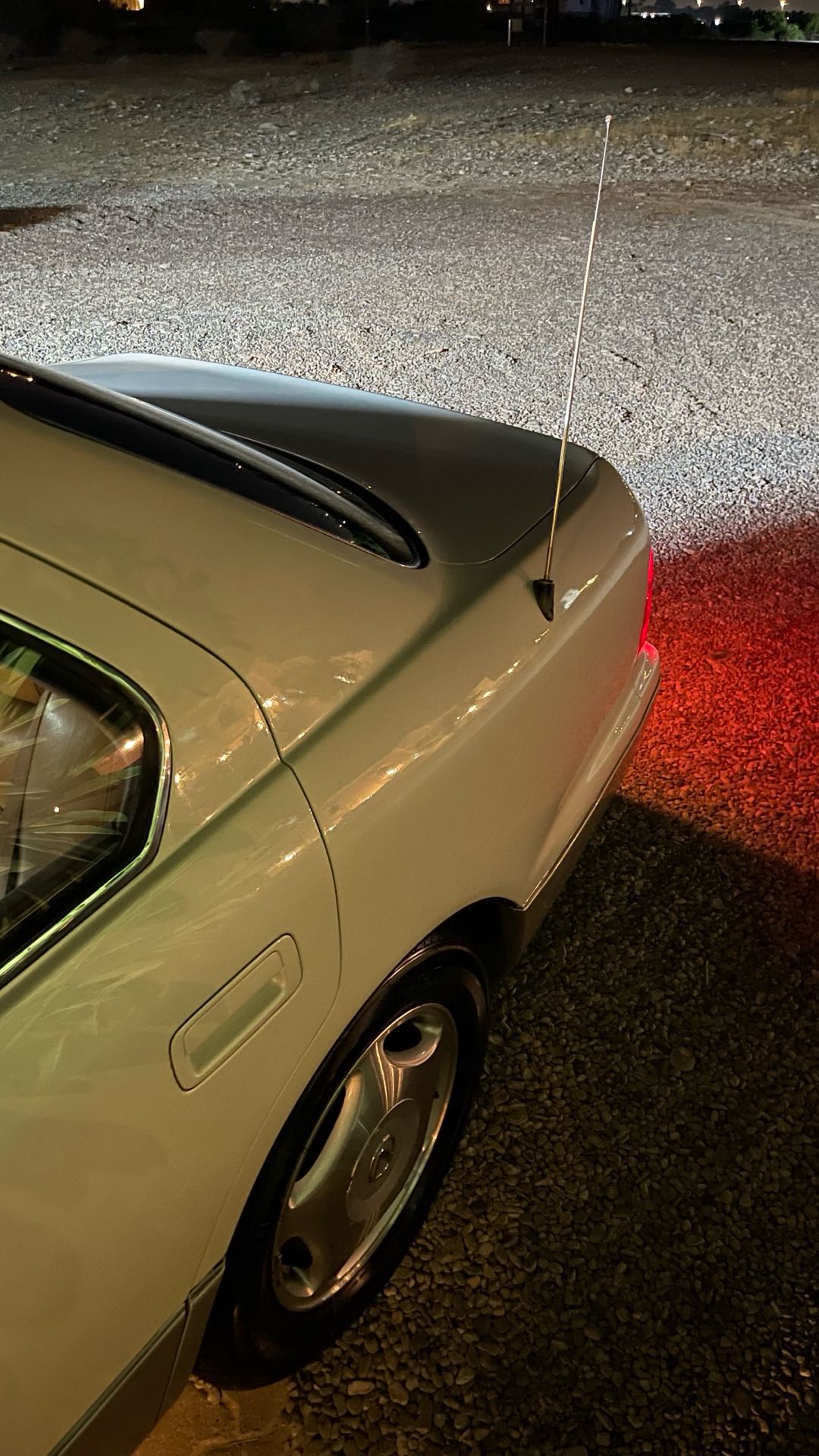 Car Image 1996 LEXUS LS 400