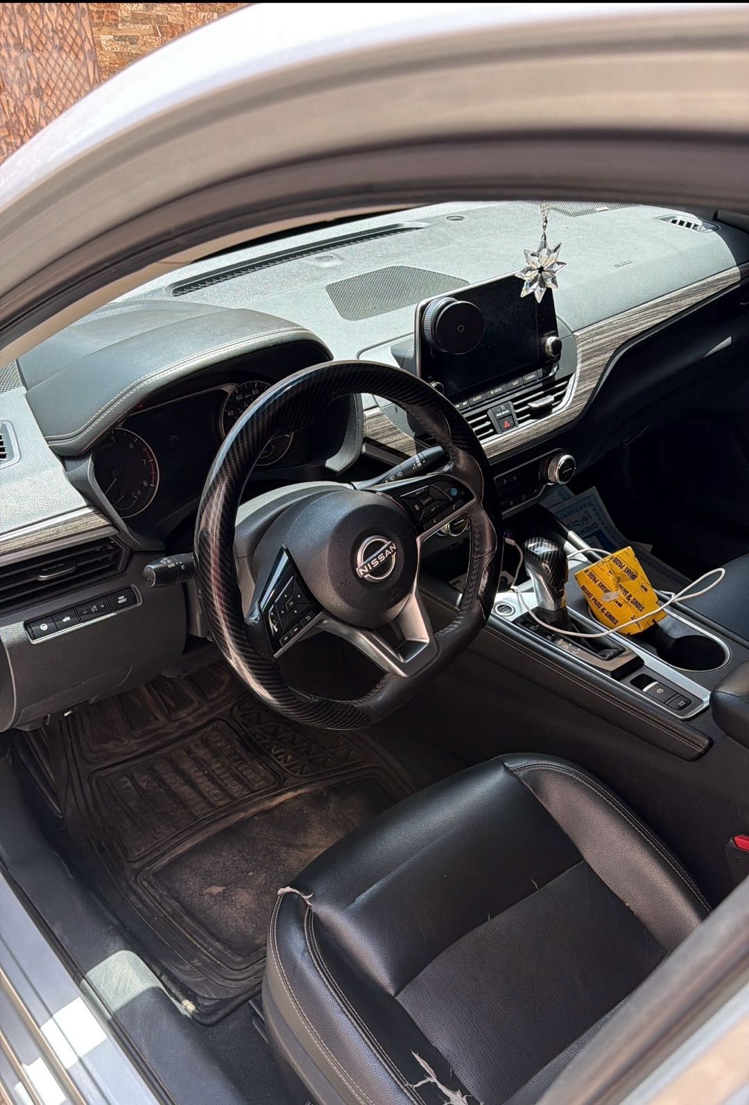 Car Image 2019 NISSAN ALTIMA SL