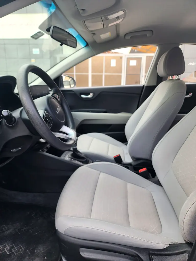 Car Image 2022 KIA RIO EX