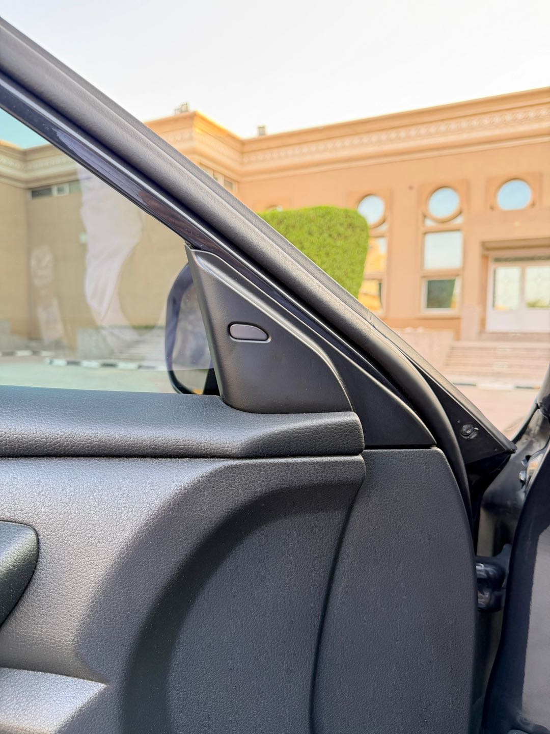 Car Image 2018 NISSAN ALTIMA SV