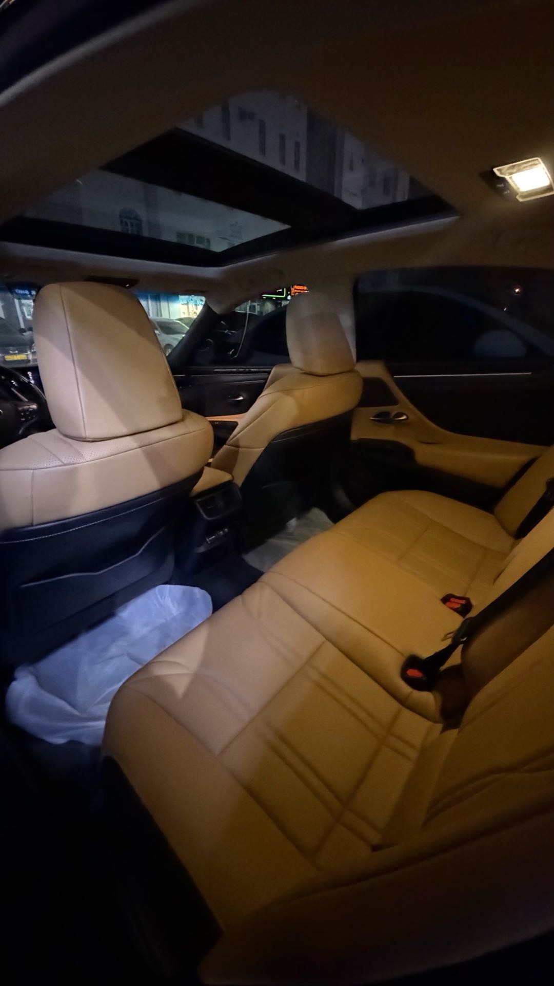 Car Image 2019 LEXUS ES 350 Luxury
