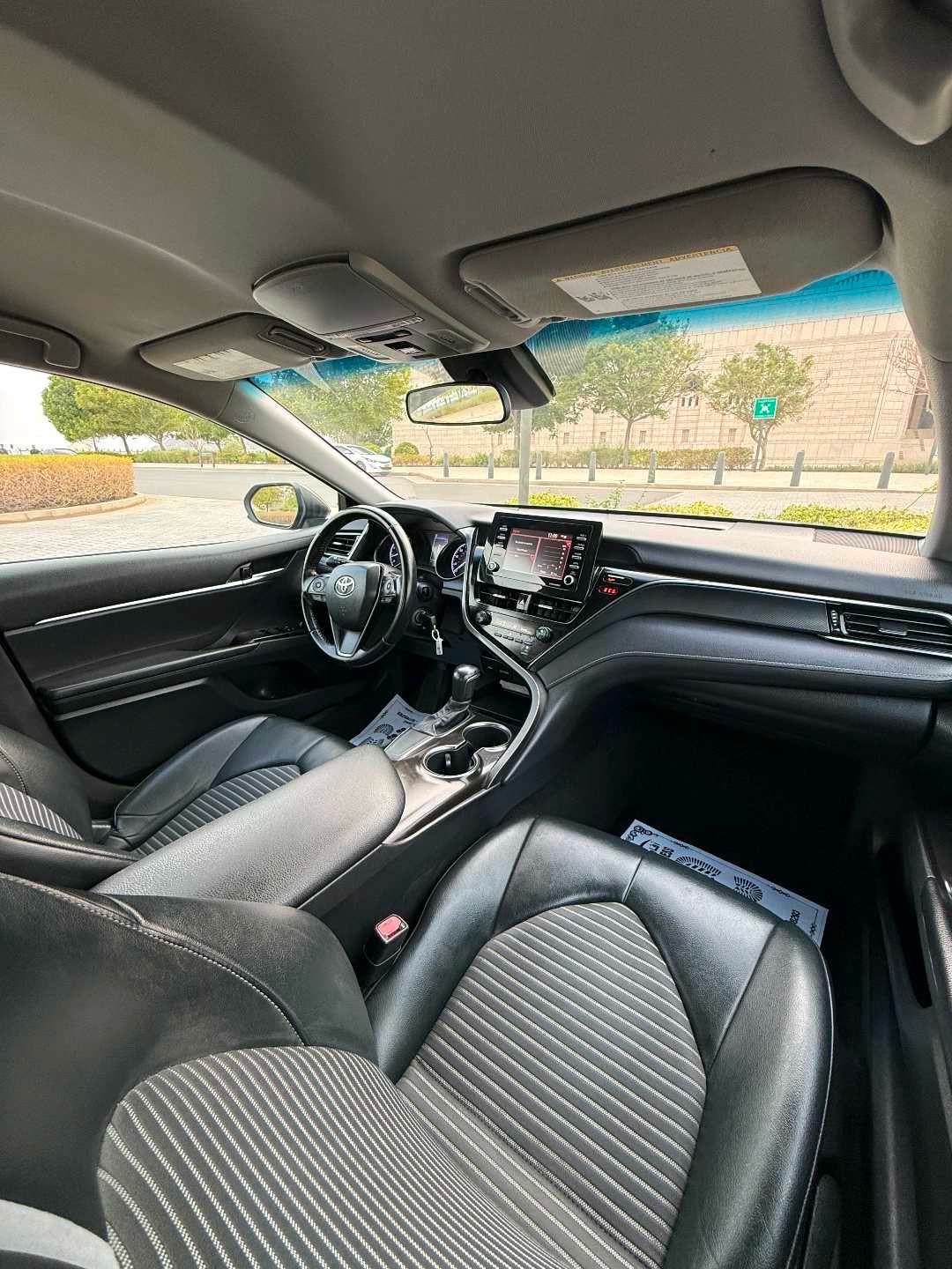 Car Image 2021 TOYOTA CAMRY SE