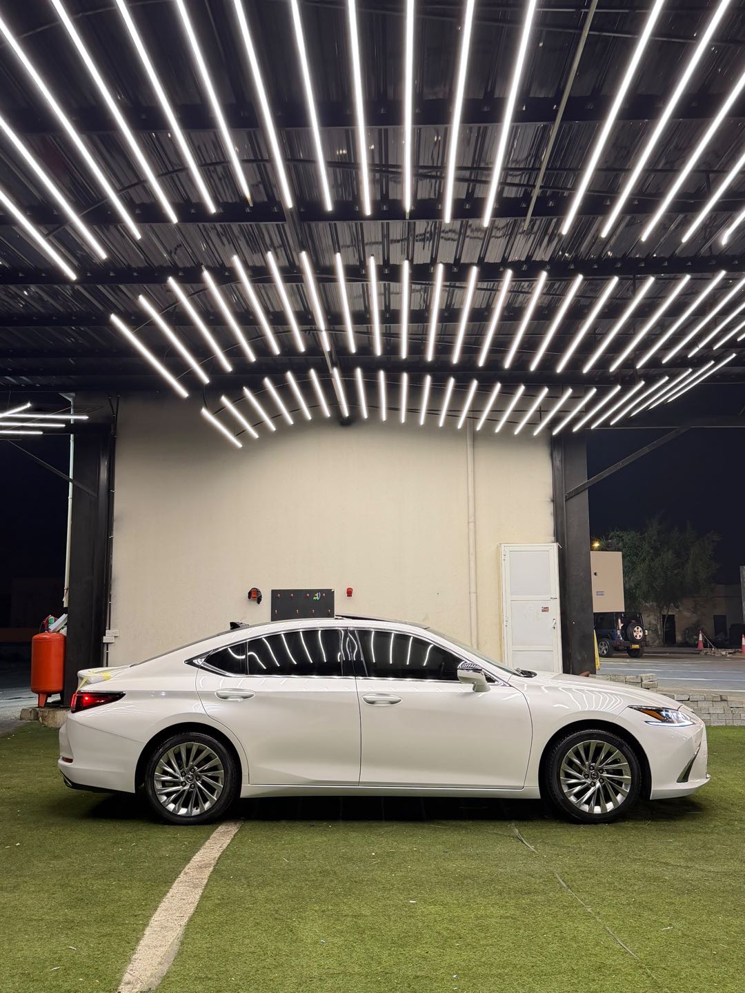 Car Image 2019 LEXUS ES 350