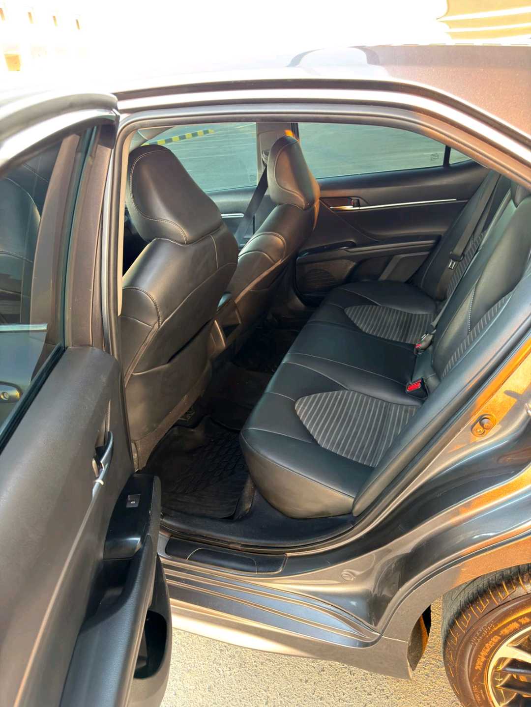 Car Image 2020 TOYOTA CAMRY SE