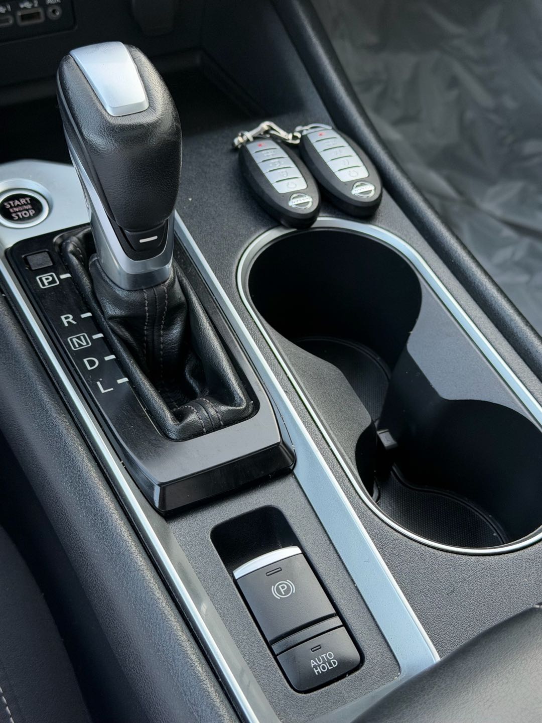 Car Image 2019 NISSAN ALTIMA SV