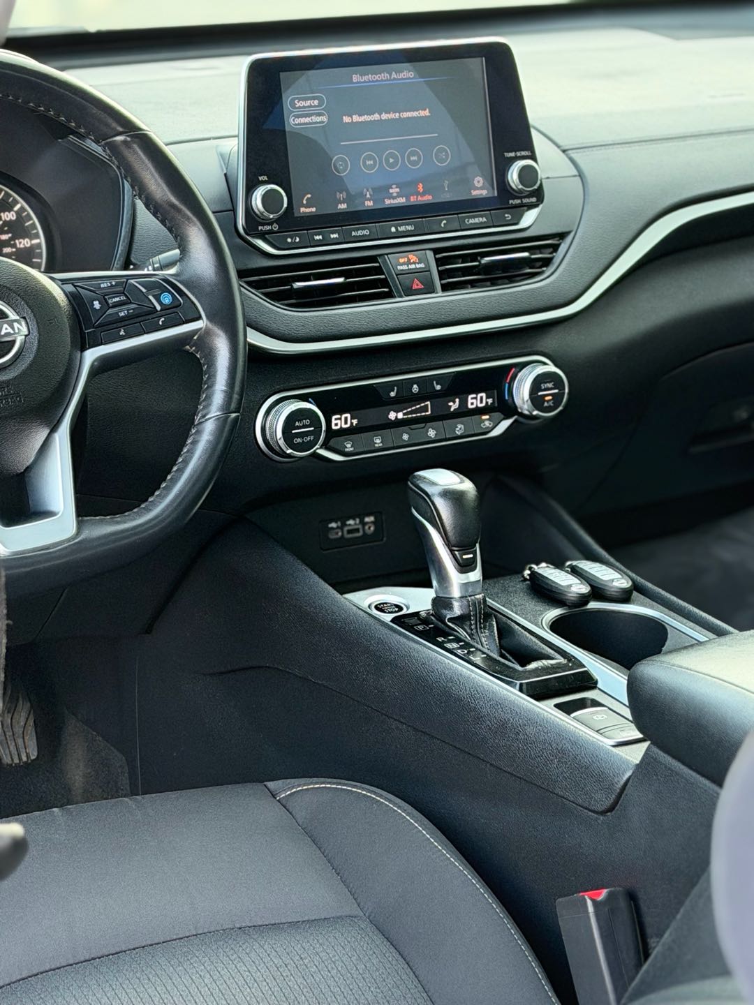 Car Image 2019 NISSAN ALTIMA SV