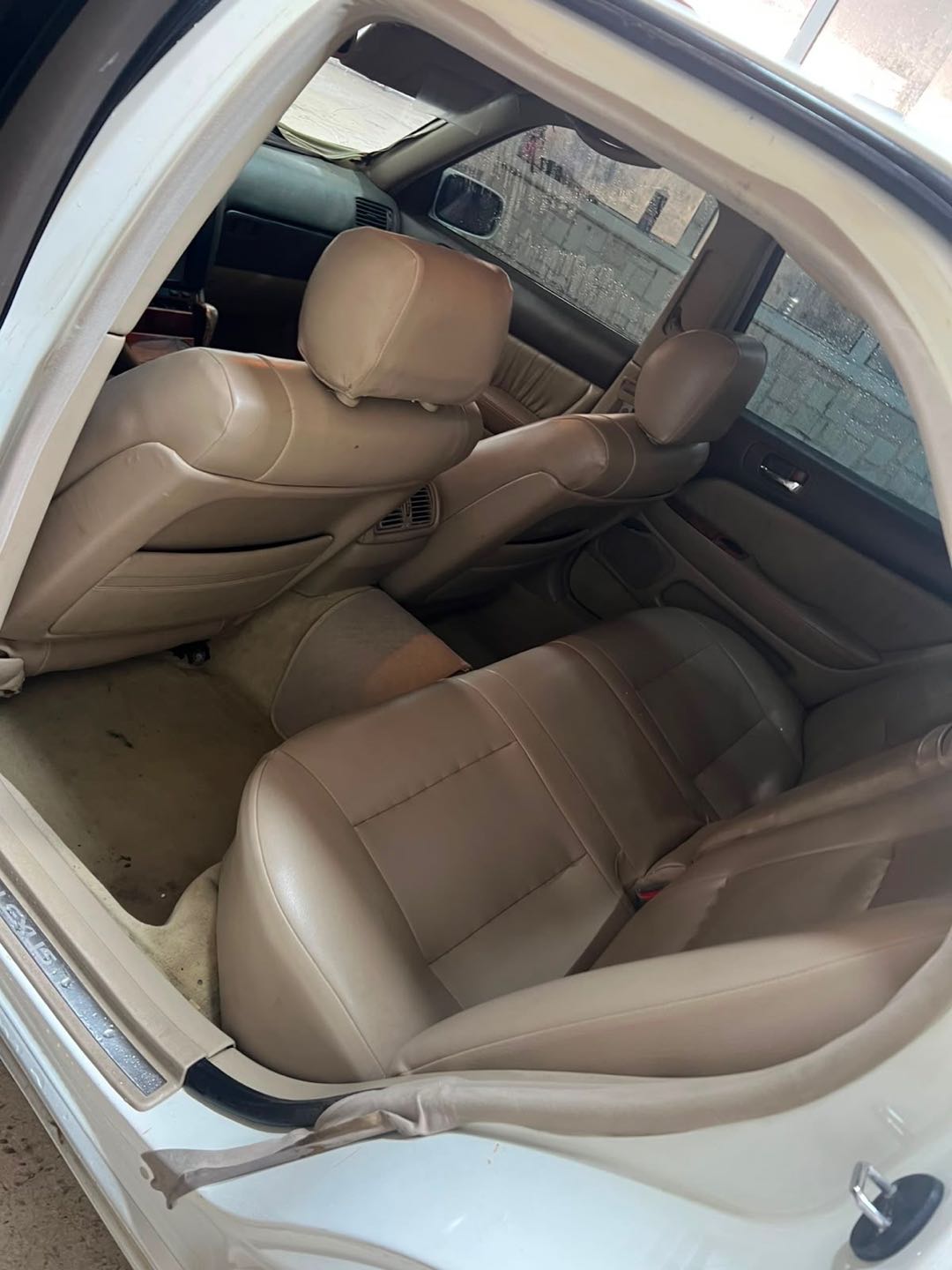 Car Image 1999 LEXUS LS 400