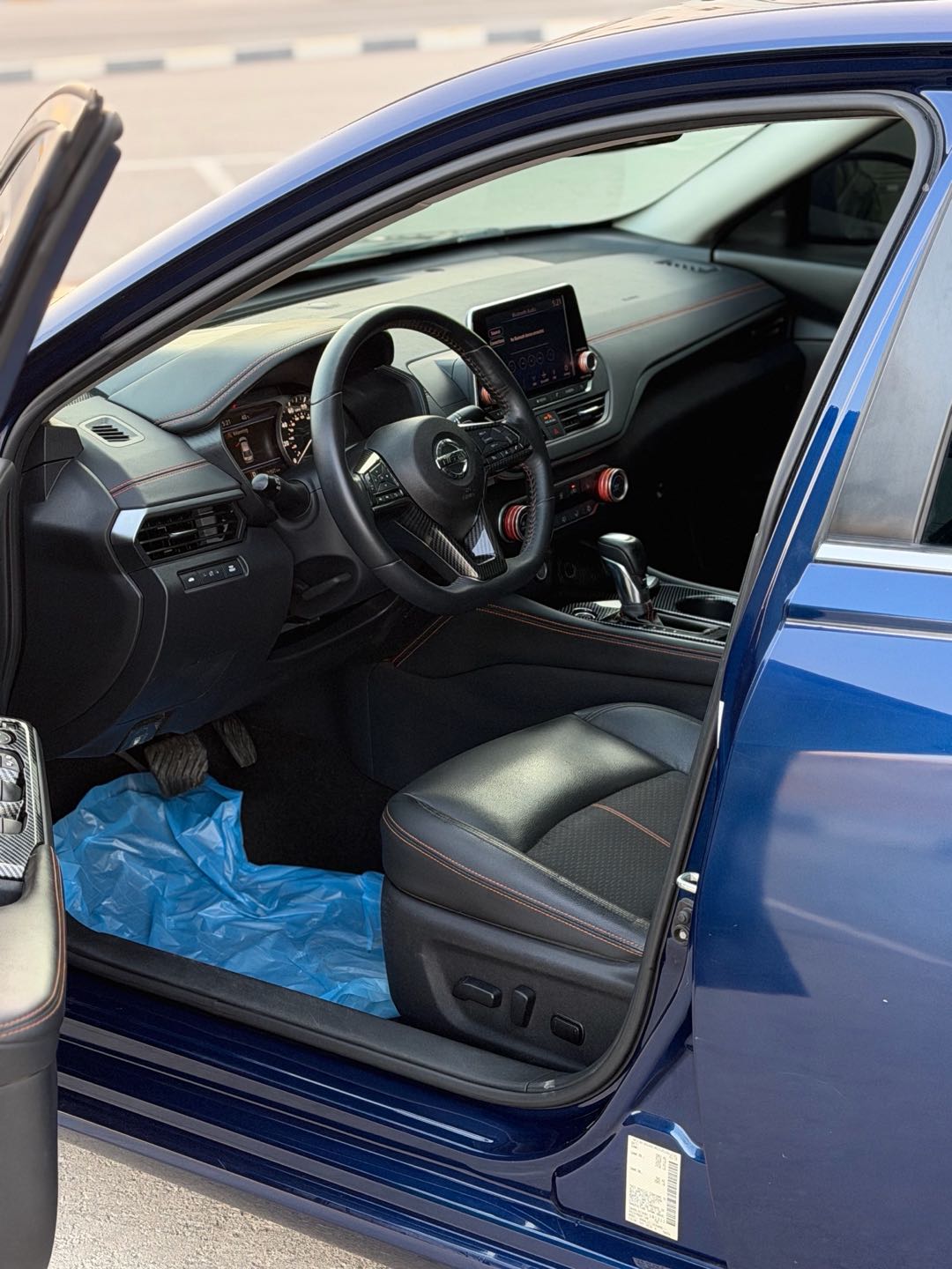 Car Image 2019 NISSAN ALTIMA SR