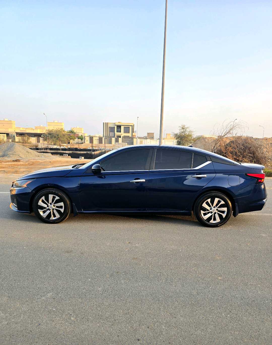 Car Image 2019 NISSAN ALTIMA S