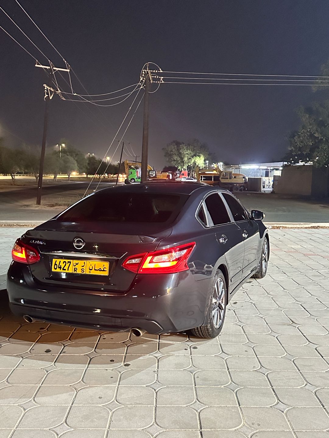 Car Image 2017 NISSAN ALTIMA SL