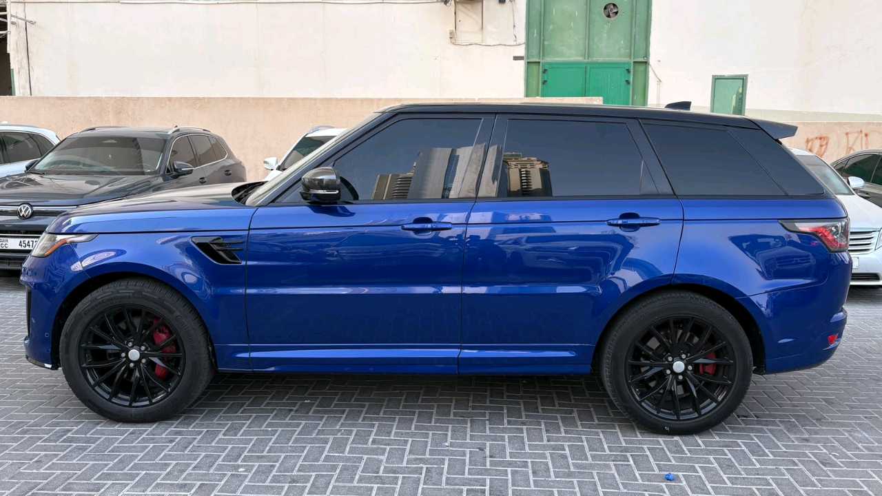 Car Image 2019 LAND ROVER VOGUE 