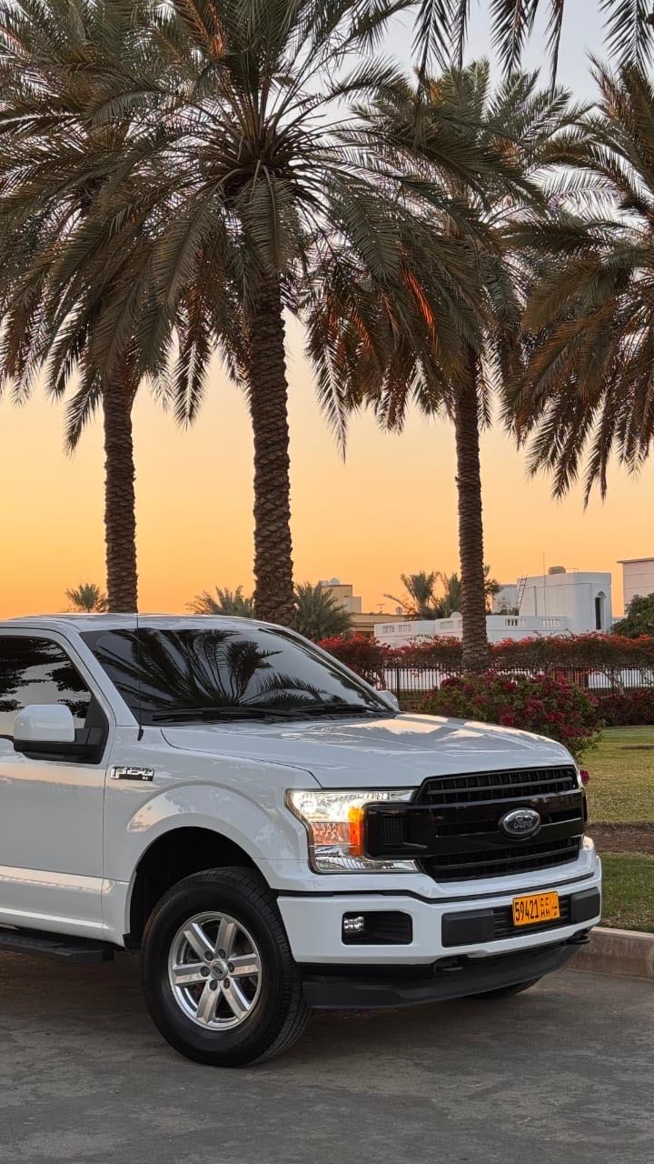 Car Image 2018 FORD F-150 XLT