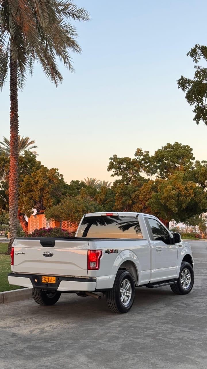 Car Image 2018 FORD F-150 XLT