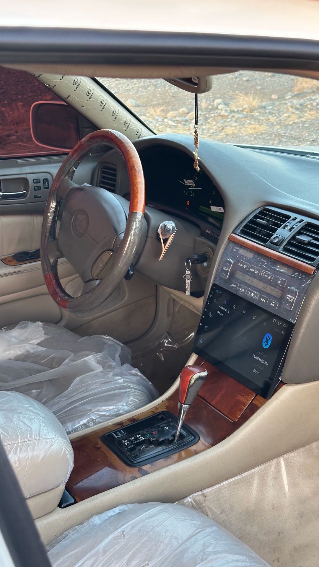 Car Image 1998 LEXUS LS 400