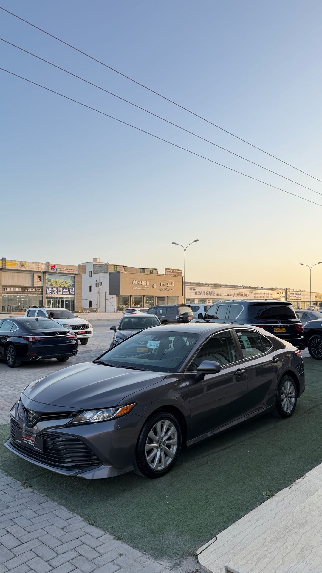 Car Image 2019 TOYOTA CAMRY LE