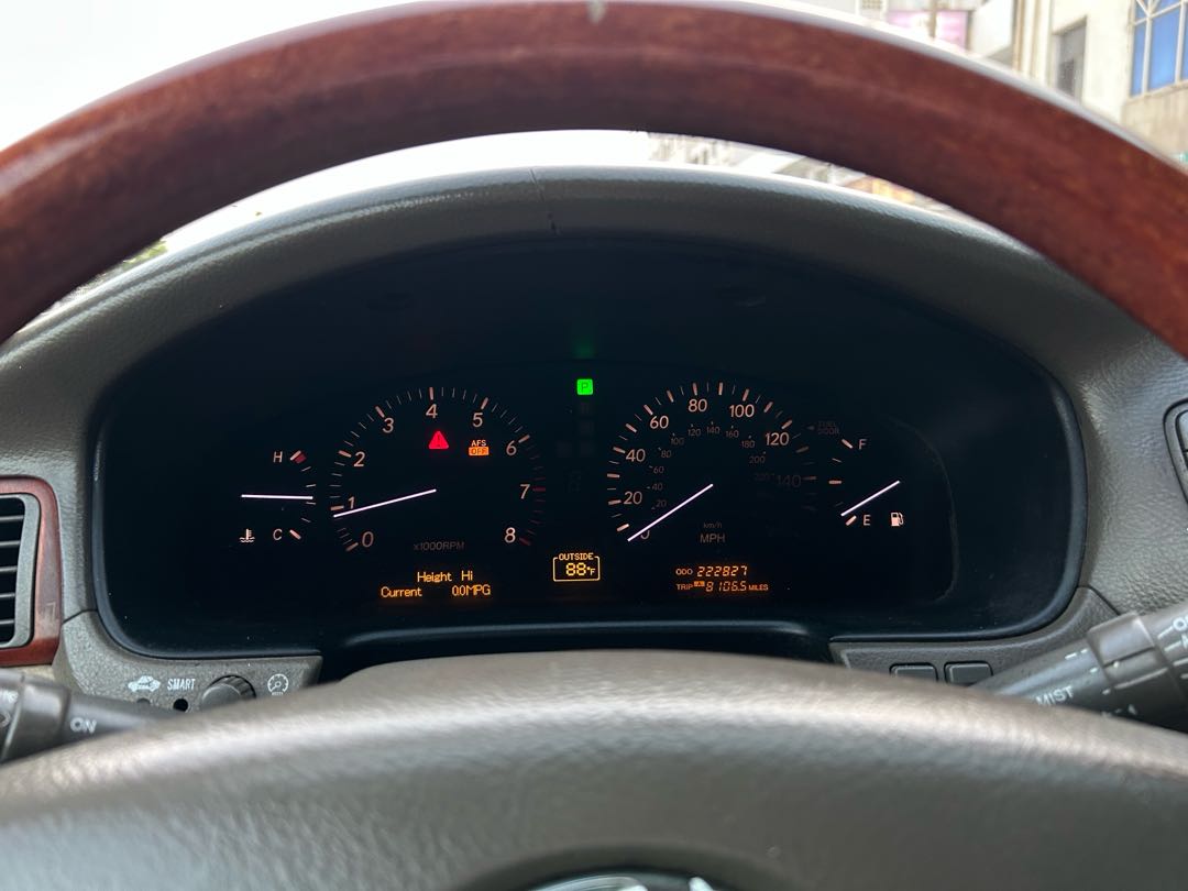 Car Image 2004 LEXUS LS 430