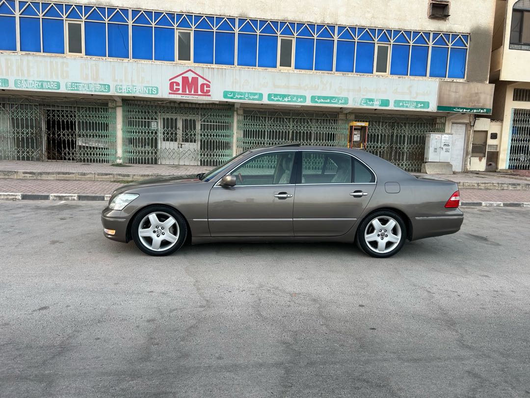 Car Image 2004 LEXUS LS 430
