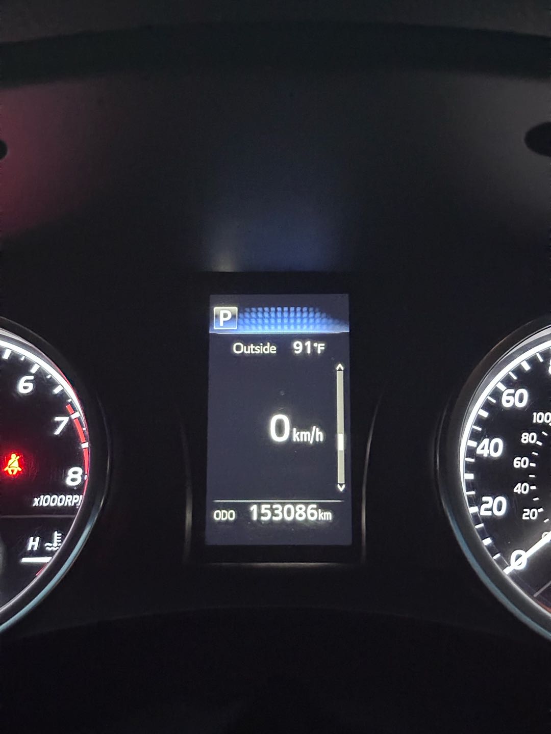 Car Image 2018 TOYOTA CAMRY SE