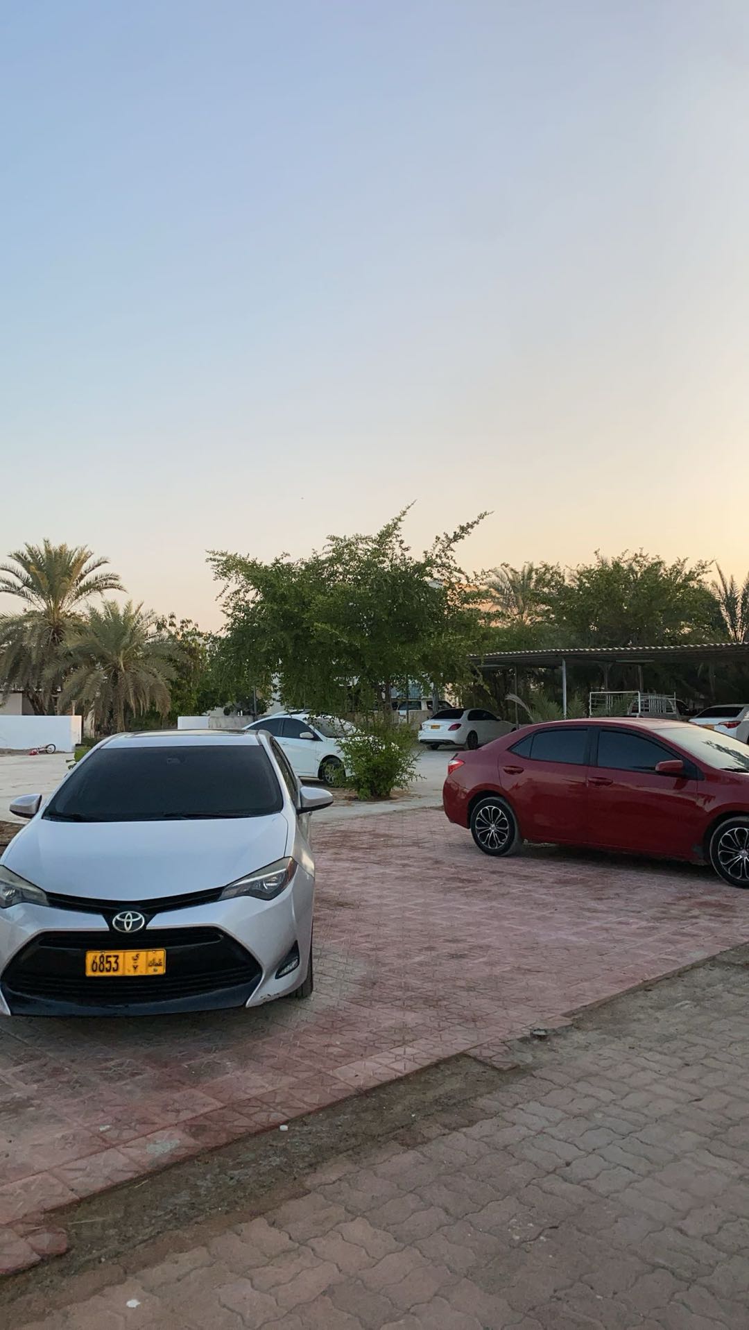 Car Image 2017 TOYOTA COROLLA LE