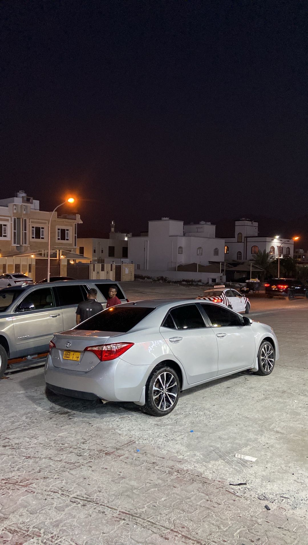 Car Image 2017 TOYOTA COROLLA LE