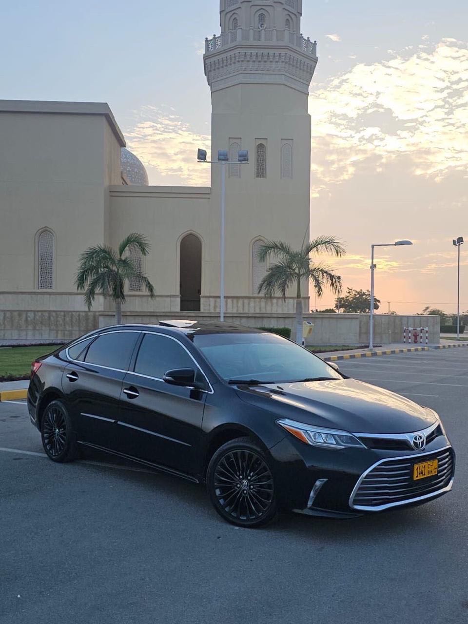 Car Image 2016 TOYOTA AVALON TOURING