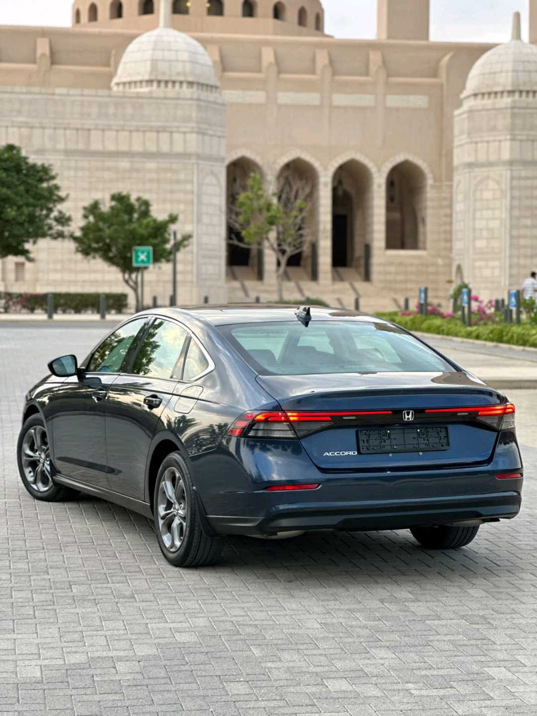 Car Image 2024 HONDA ACCORD EX