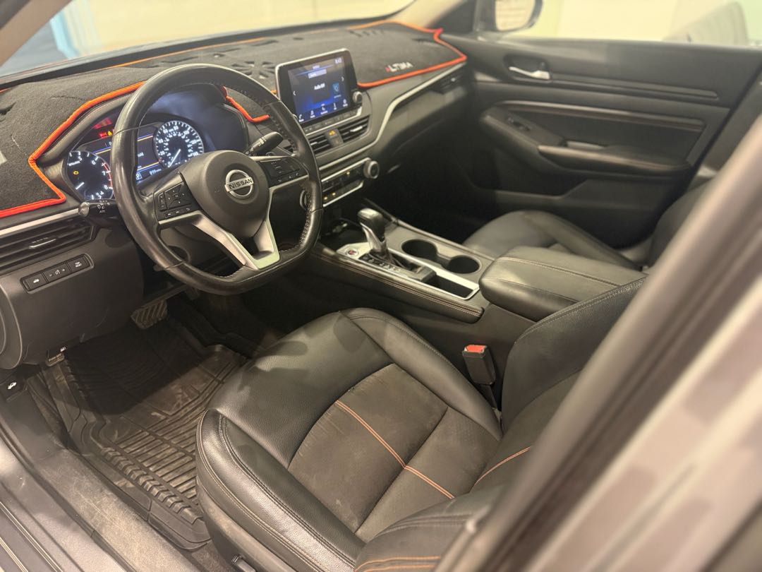 Car Image 2022 NISSAN ALTIMA SR