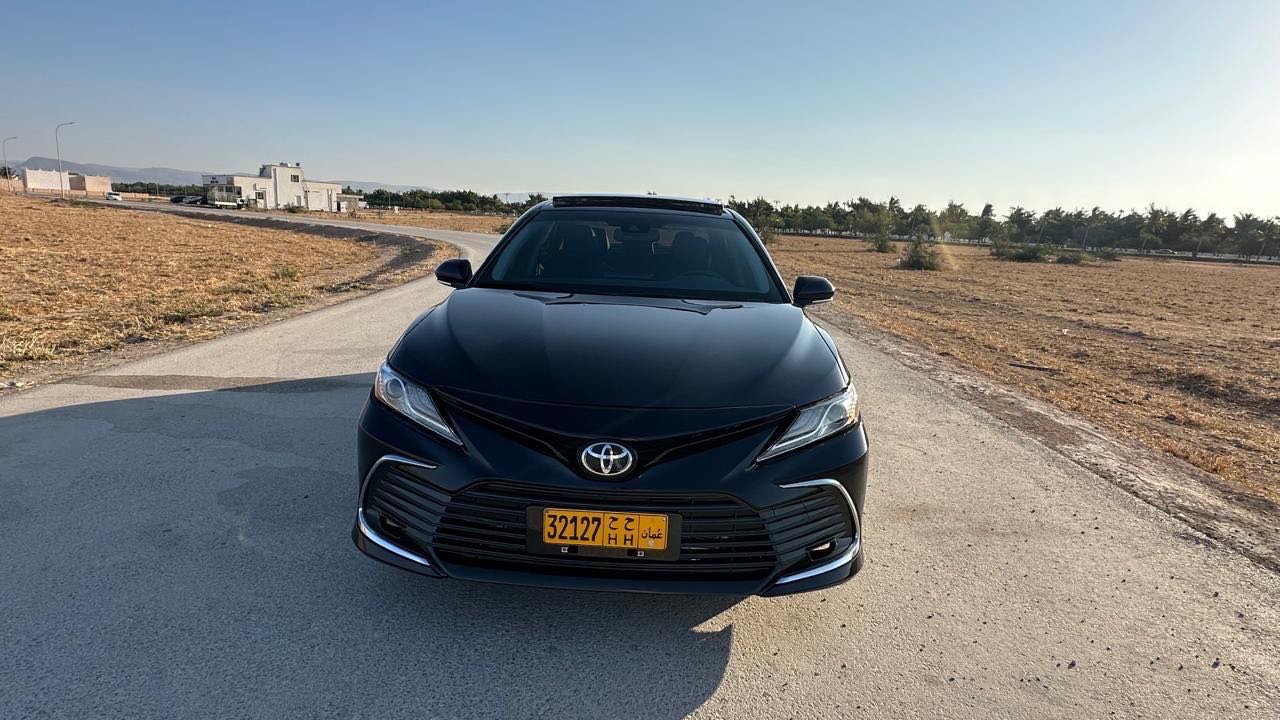 Car Image 2021 TOYOTA CAMRY XLE