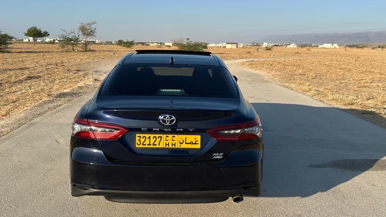 Car Image 2021 TOYOTA CAMRY XLE