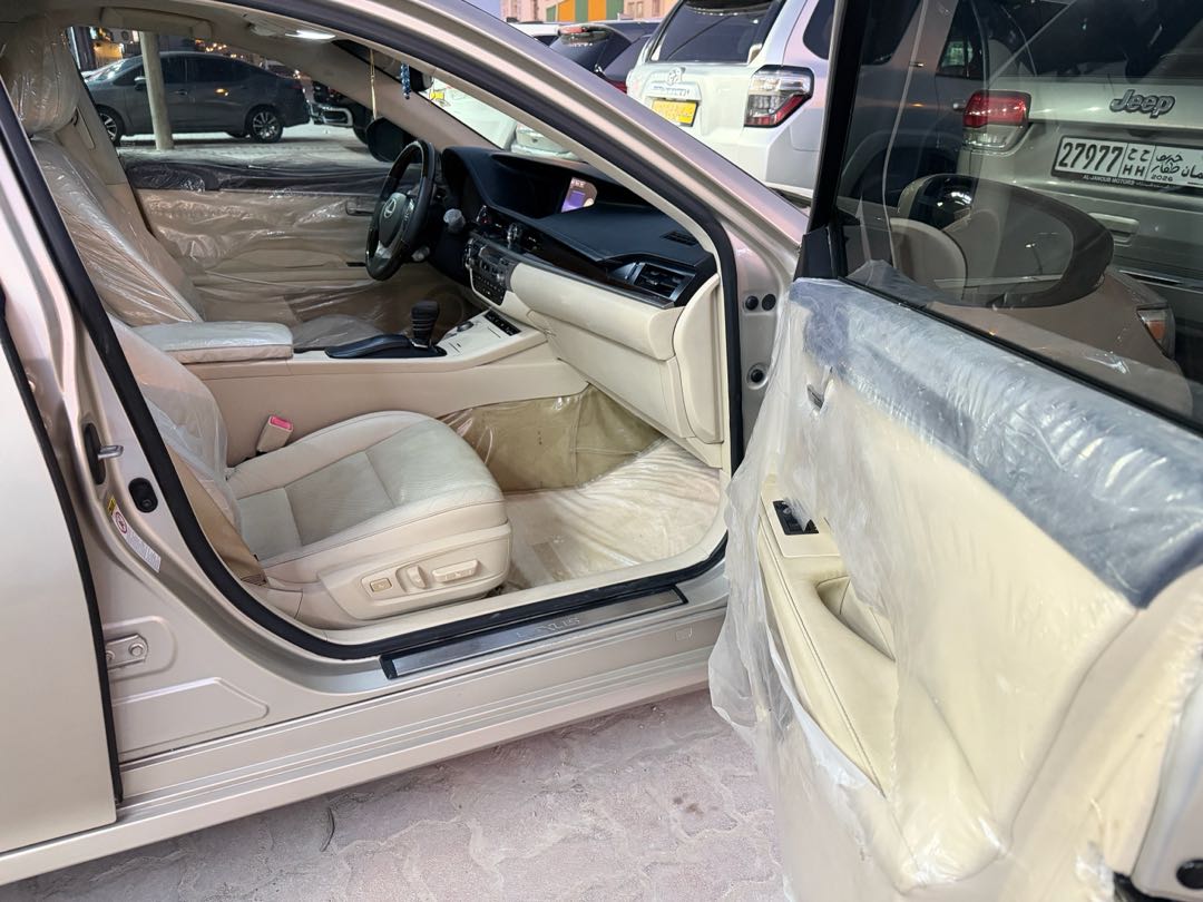 Car Image 2015 LEXUS ES 350