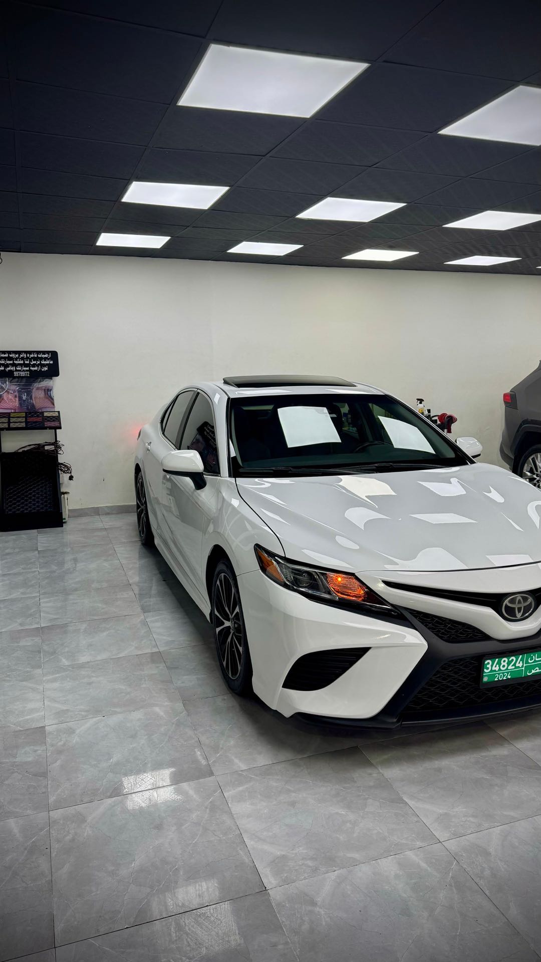 Car Image 2018 TOYOTA CAMRY SE