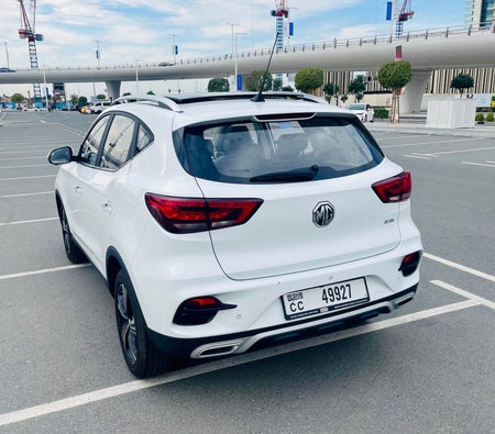 أم جي ZS 2025