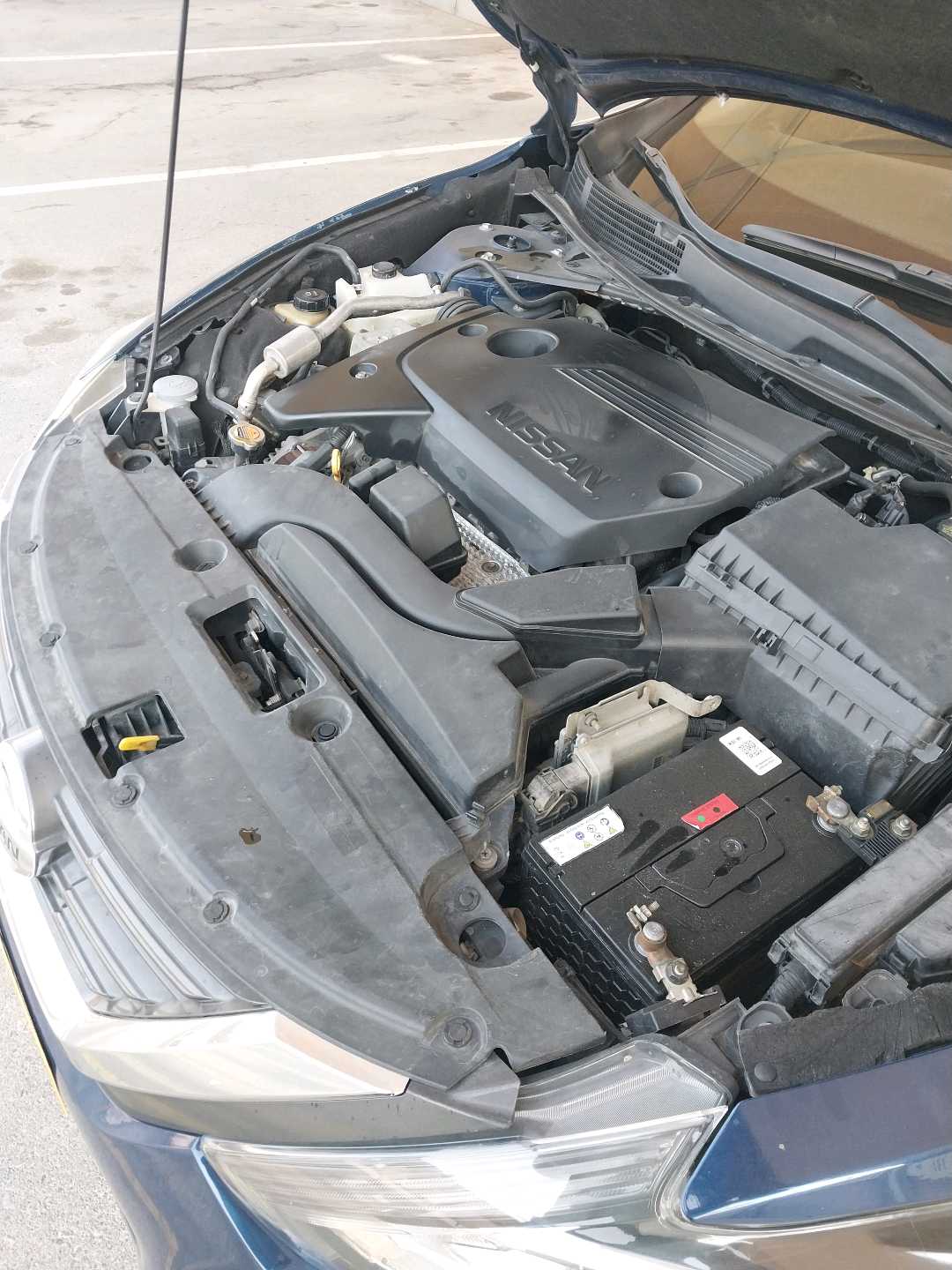 Car Image 2016 NISSAN ALTIMA SR