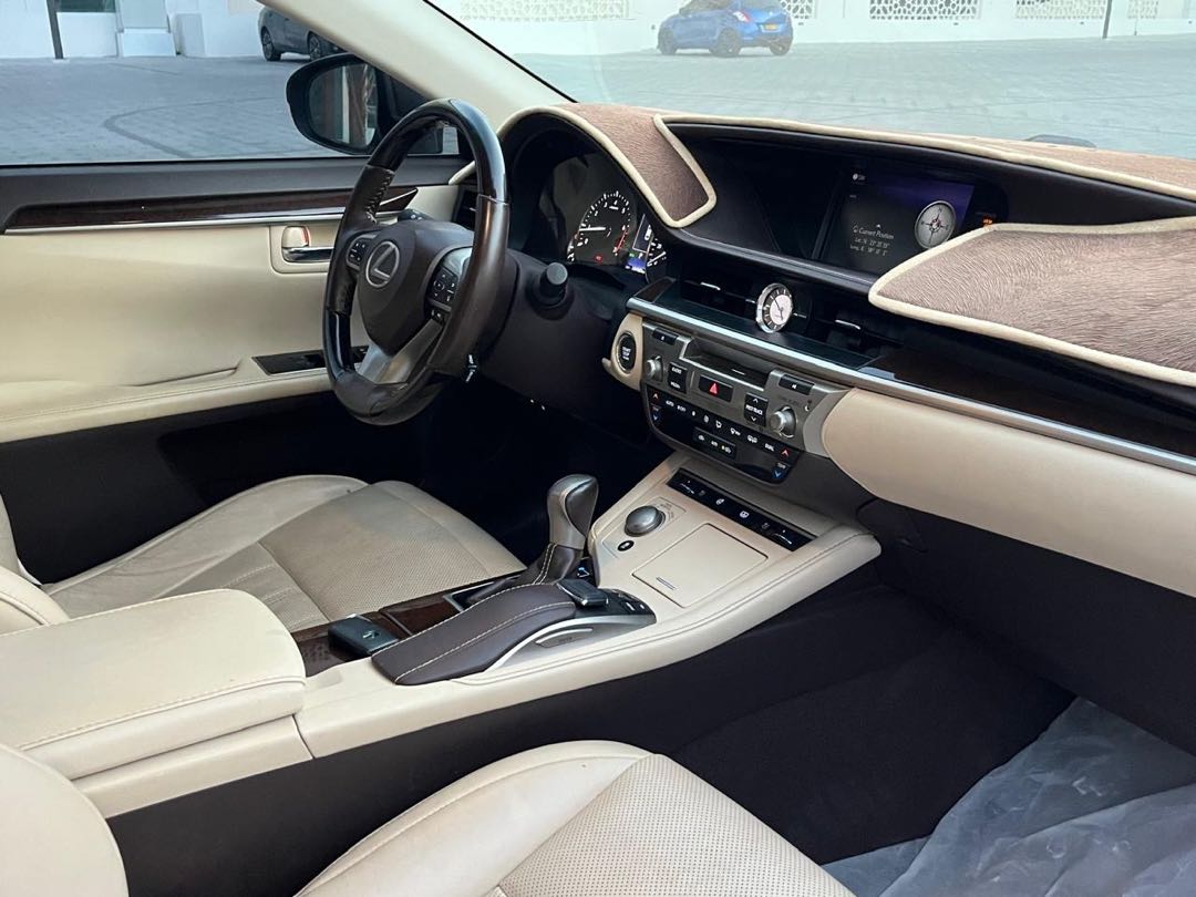 Car Image 2018 LEXUS ES 350