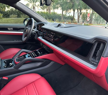 PORSCHE CAYENNE 2024