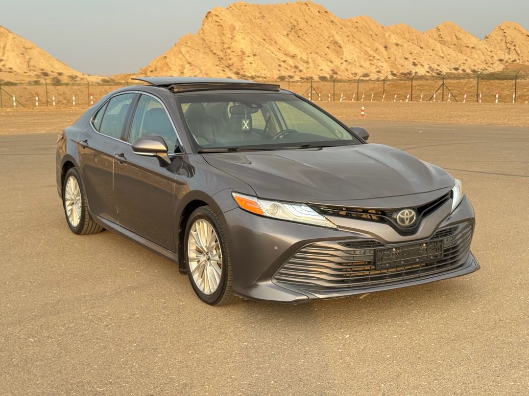Car Image 2018 TOYOTA CAMRY XLE