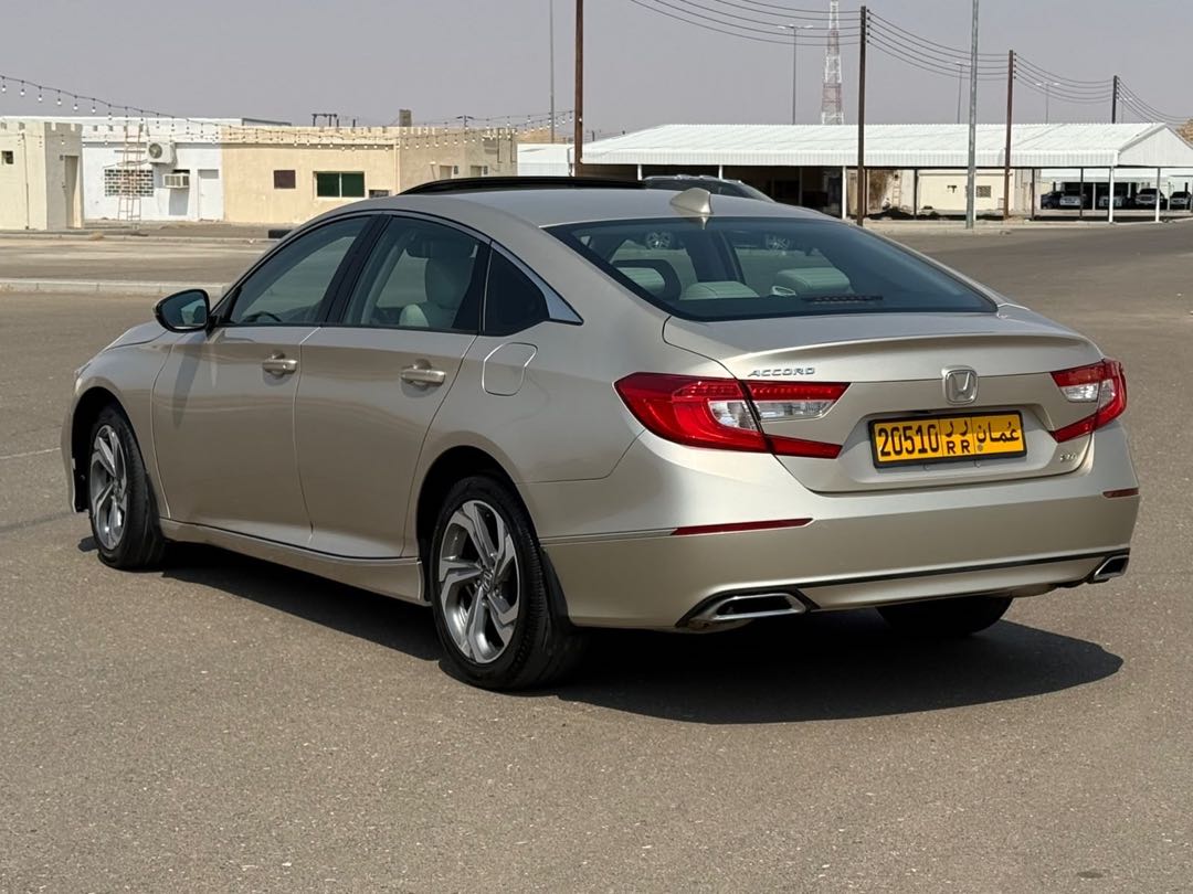 Car Image 2018 HONDA ACCORD SPORT