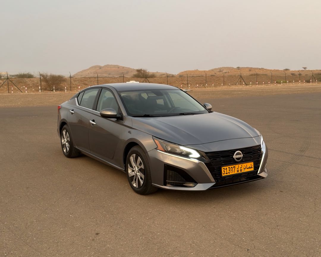 Car Image 2019 NISSAN ALTIMA S
