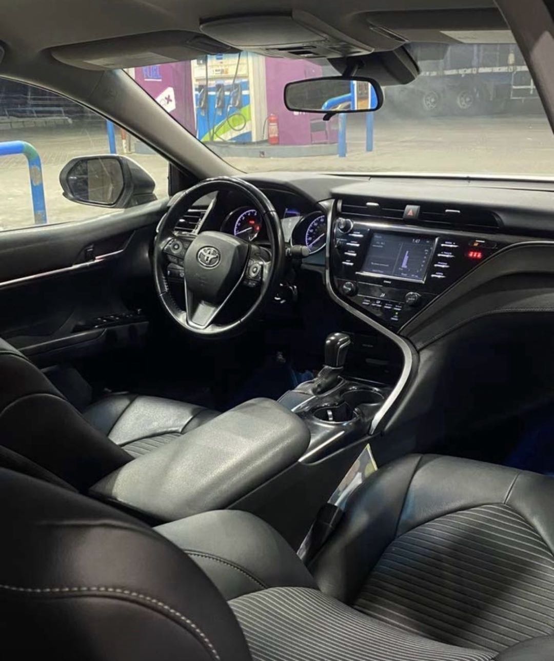 Car Image 2020 TOYOTA CAMRY SE